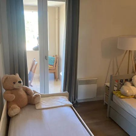 T3 Golf Apartment